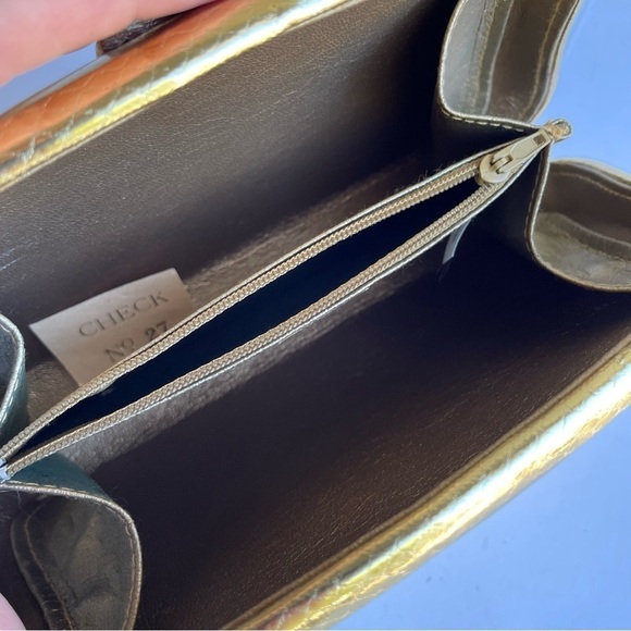 Andre Cellini Vintage Mini metallic hardcover evening handbag gold shoulder bag - Picture 9 of 15